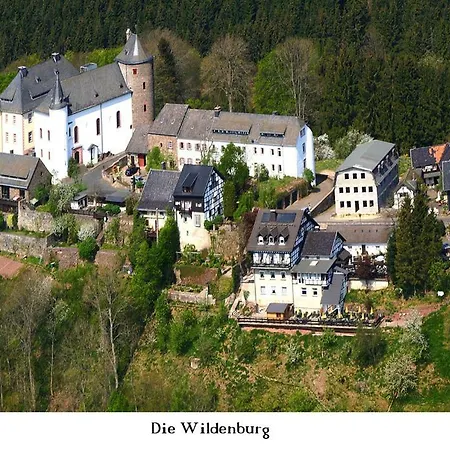 Gross B * Schleiden